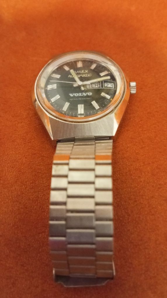 Vintage Timex Automatic Volvo Advertising Watch Stainless Steel Bracel