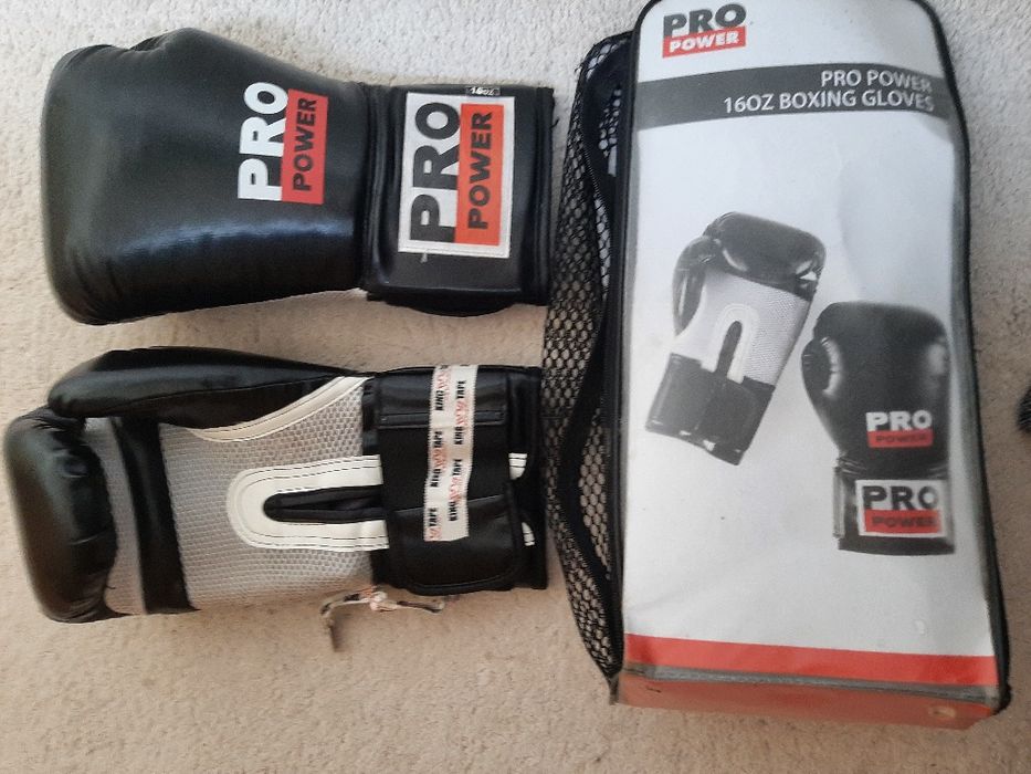 Боксёрские перчатки Pro power 16 Oz.