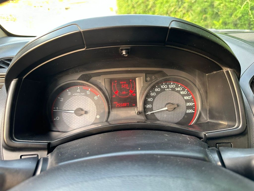 Isuzu D-Max - 1 Dono possível retoma