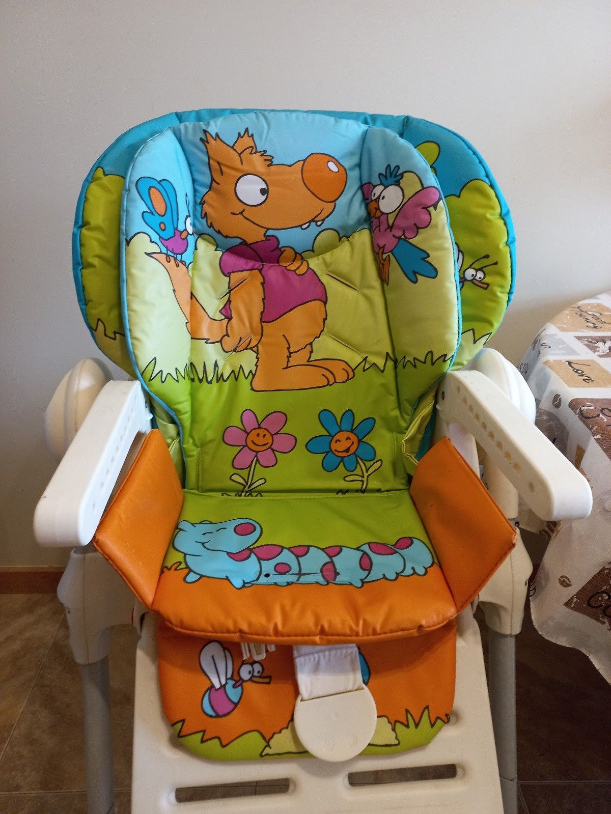 Cadeira de papa Chico com pouco uso.