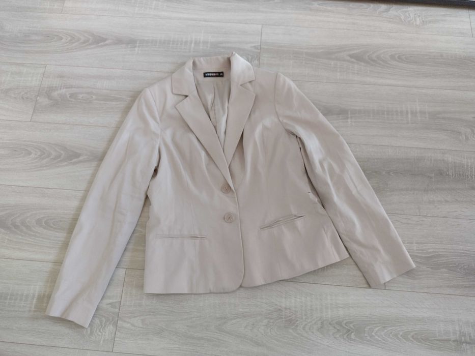 Żakiet jasny stan idealny r.40