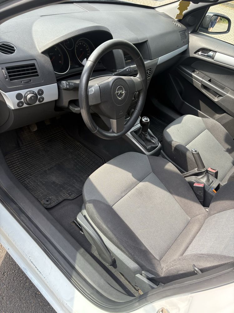 Astra 1.9cdti b. Dobry stan klima