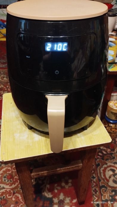 Продам новый аэрогриль.