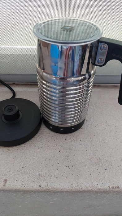 Aeroccino 4 usado