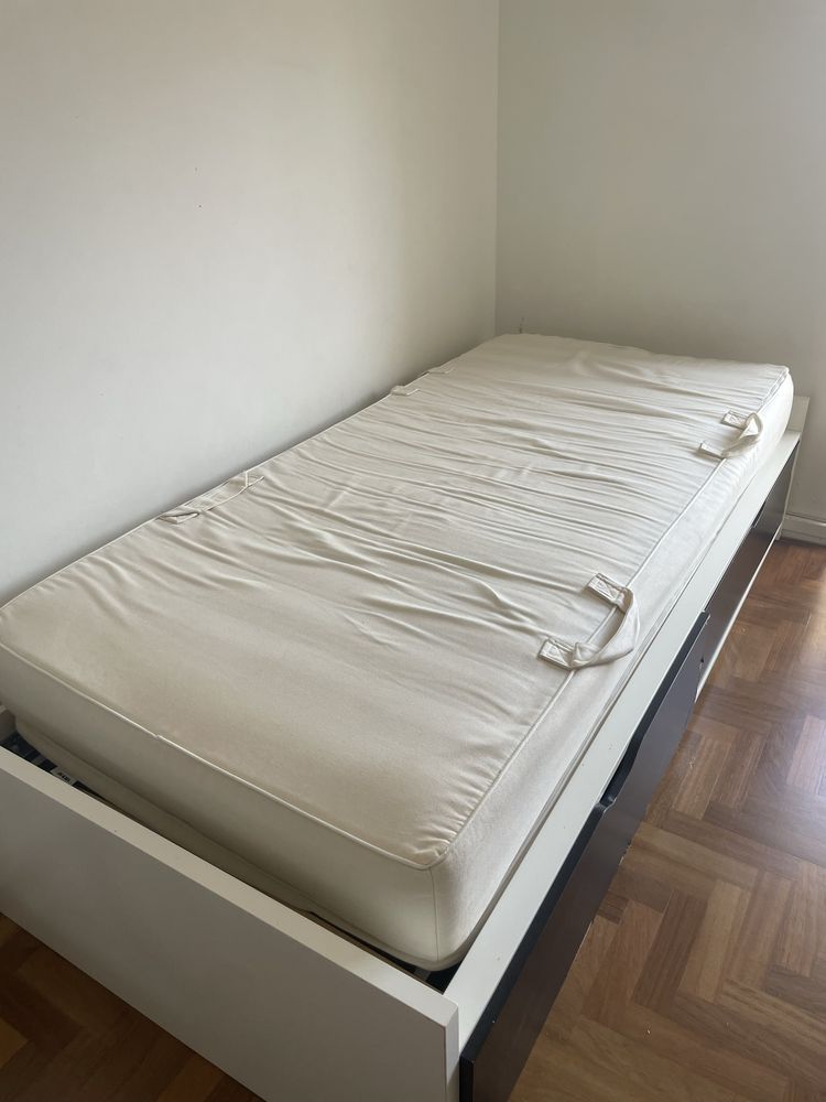 Cama IKEA com gavetas + colchão incluído