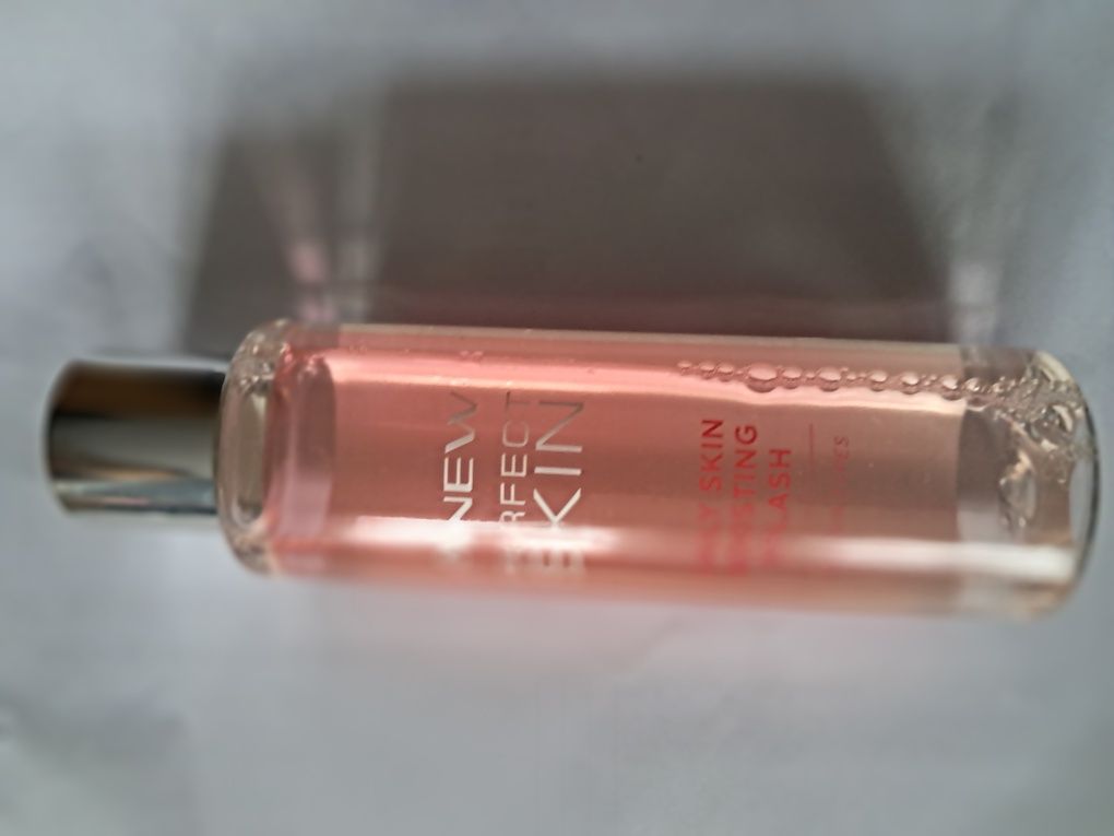 Unikat Avon Anew Aktywator blasku"Perfekcyjna skóra"