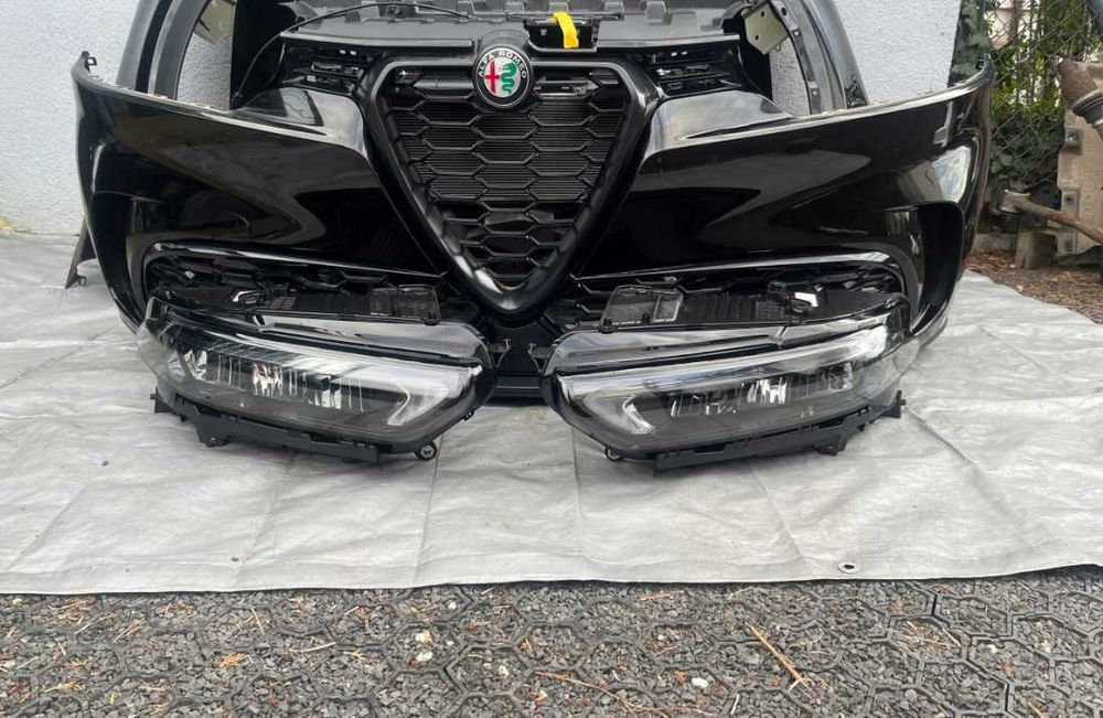 Бампер Alfa Romeo Tonale Розборка Альфа Ромео Тонале Четверть