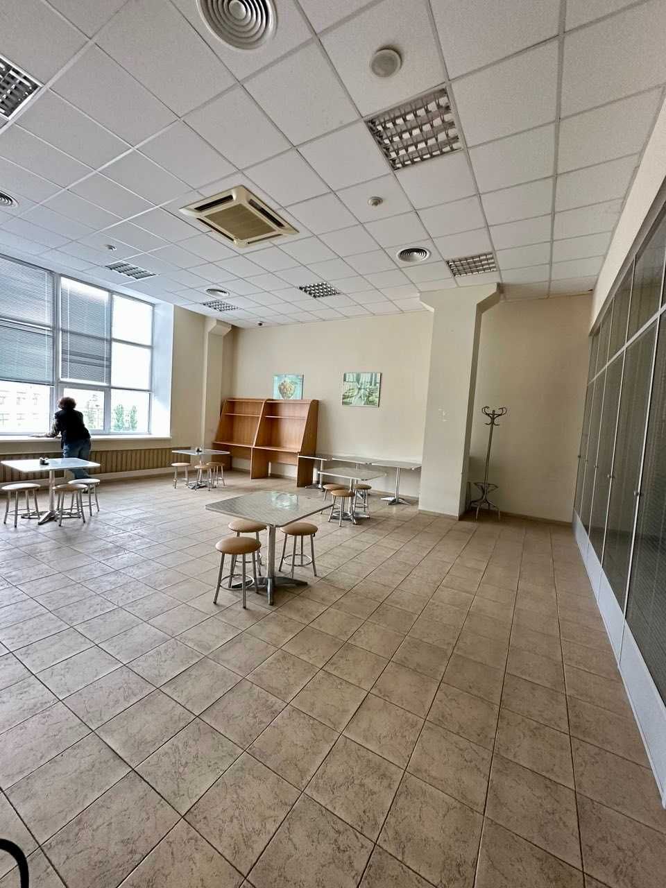 Офіс в БЦ, Соломенка, 698 м.кв. метро Вокзальна. Власник