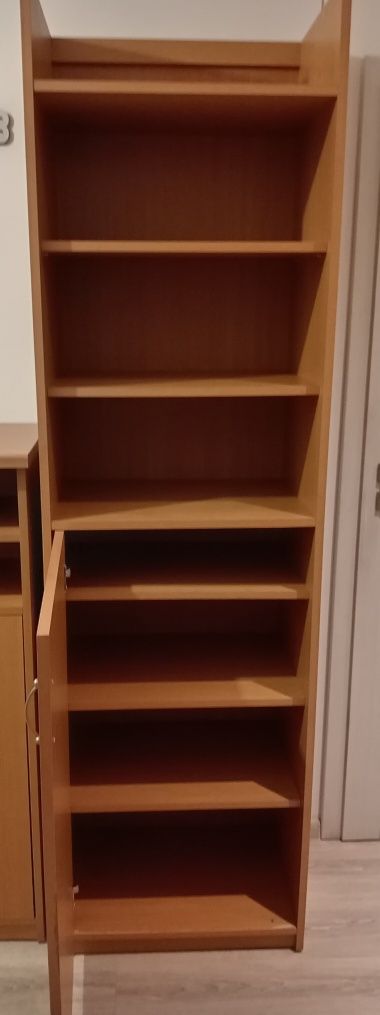 Meble: komoda/szafka, regał