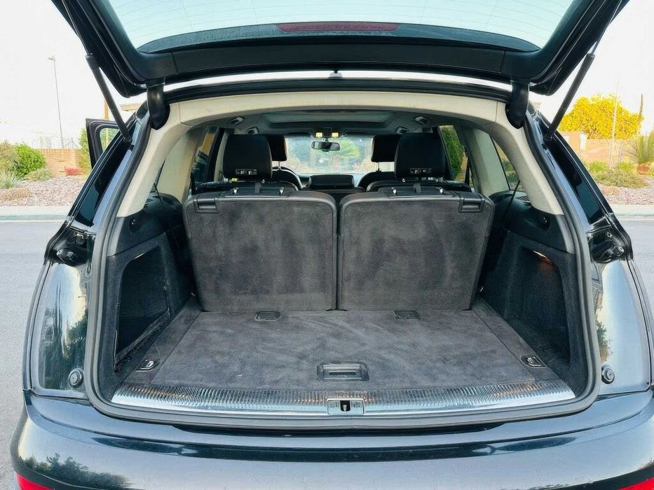 Audi Q7      2014