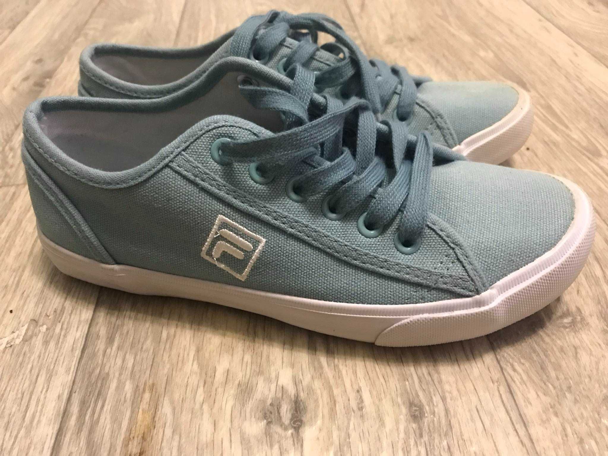 Кеды Fila оригинал р.36-35,5 ст.23см мокасины голубые