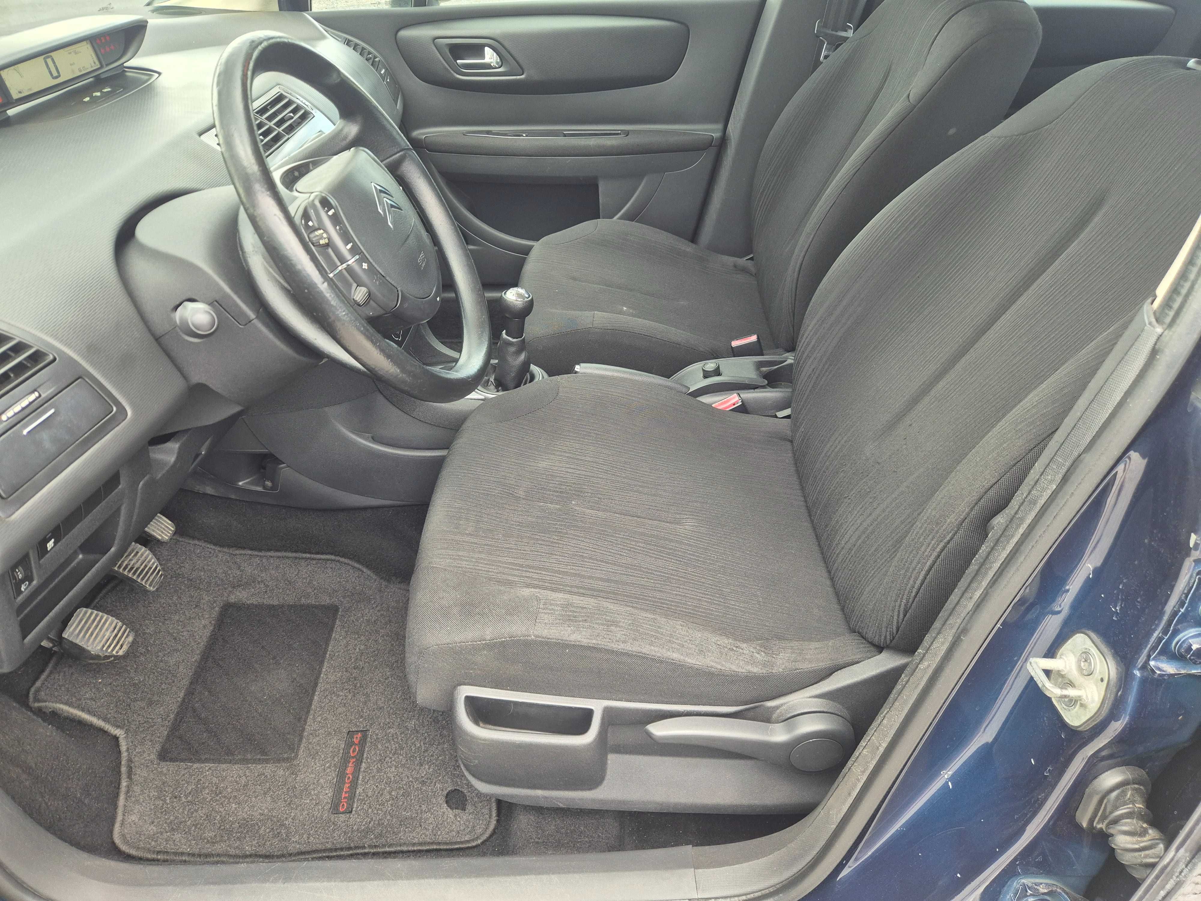 CITROEN C4 1.4 16 V Stan Bdb Klima Alu ładne opony Serwis 2 klucze