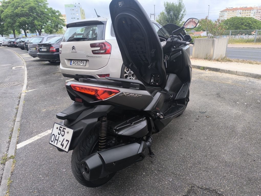 Yamaha xmax400 impecável