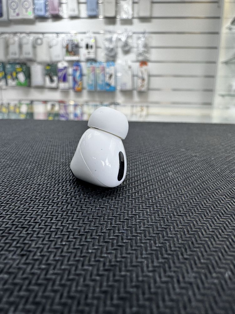 Б/У Оригінальний Лівий Навушник Apple AirPods Pro 1(A2084) Left