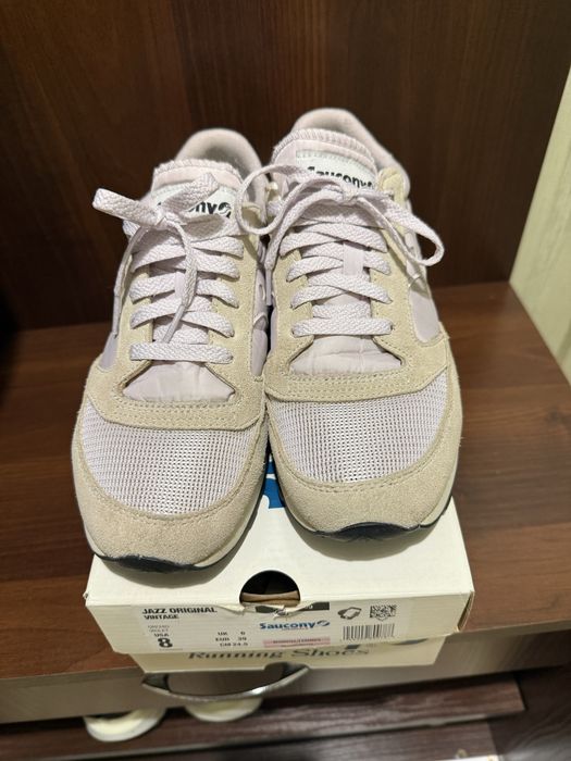 Saucony кросівки