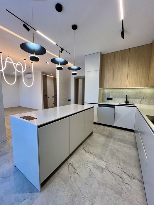 Елітна 3кім 108м на 4 пов з видом на озеро в ЖК Парус вул Мазепи Благо