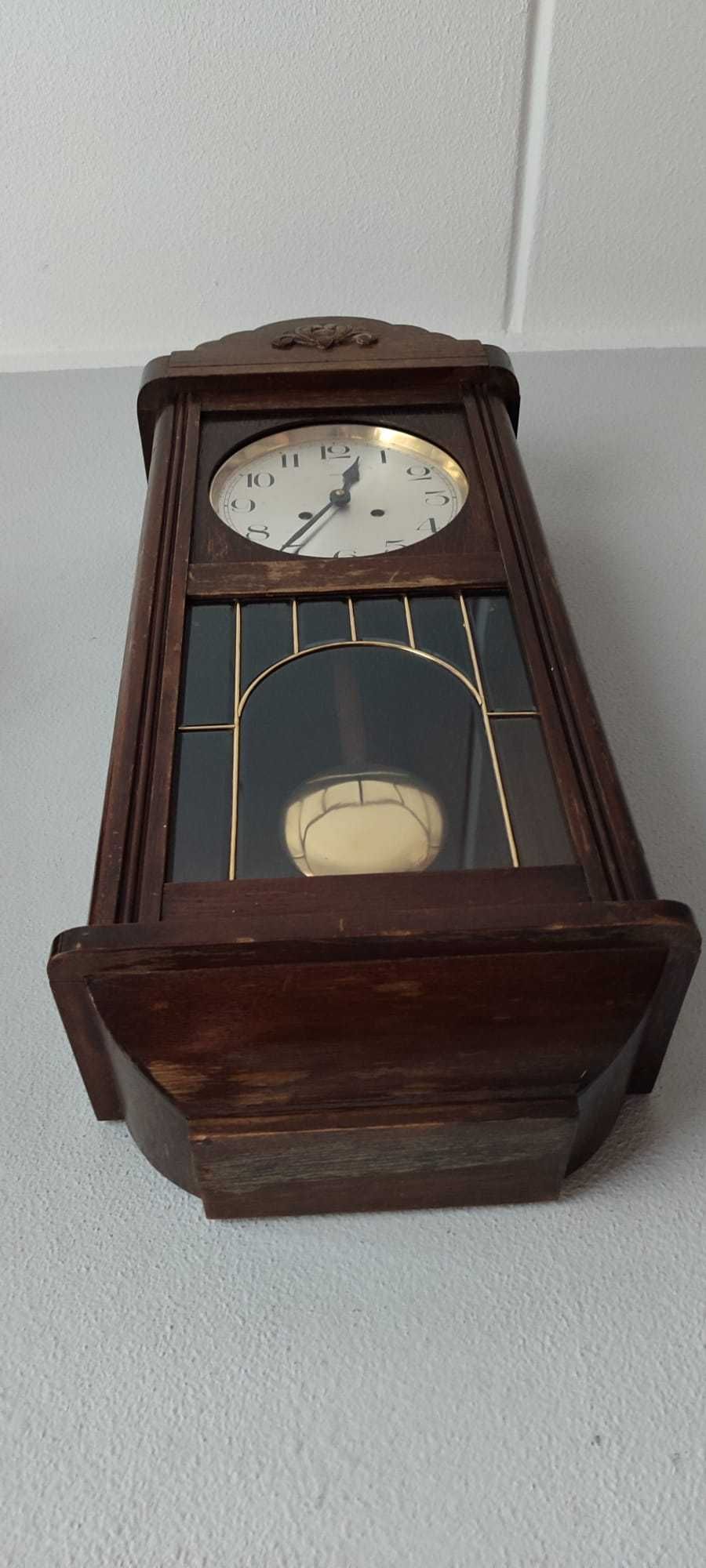 393 Zegar wiszący mechaniczny - antyk