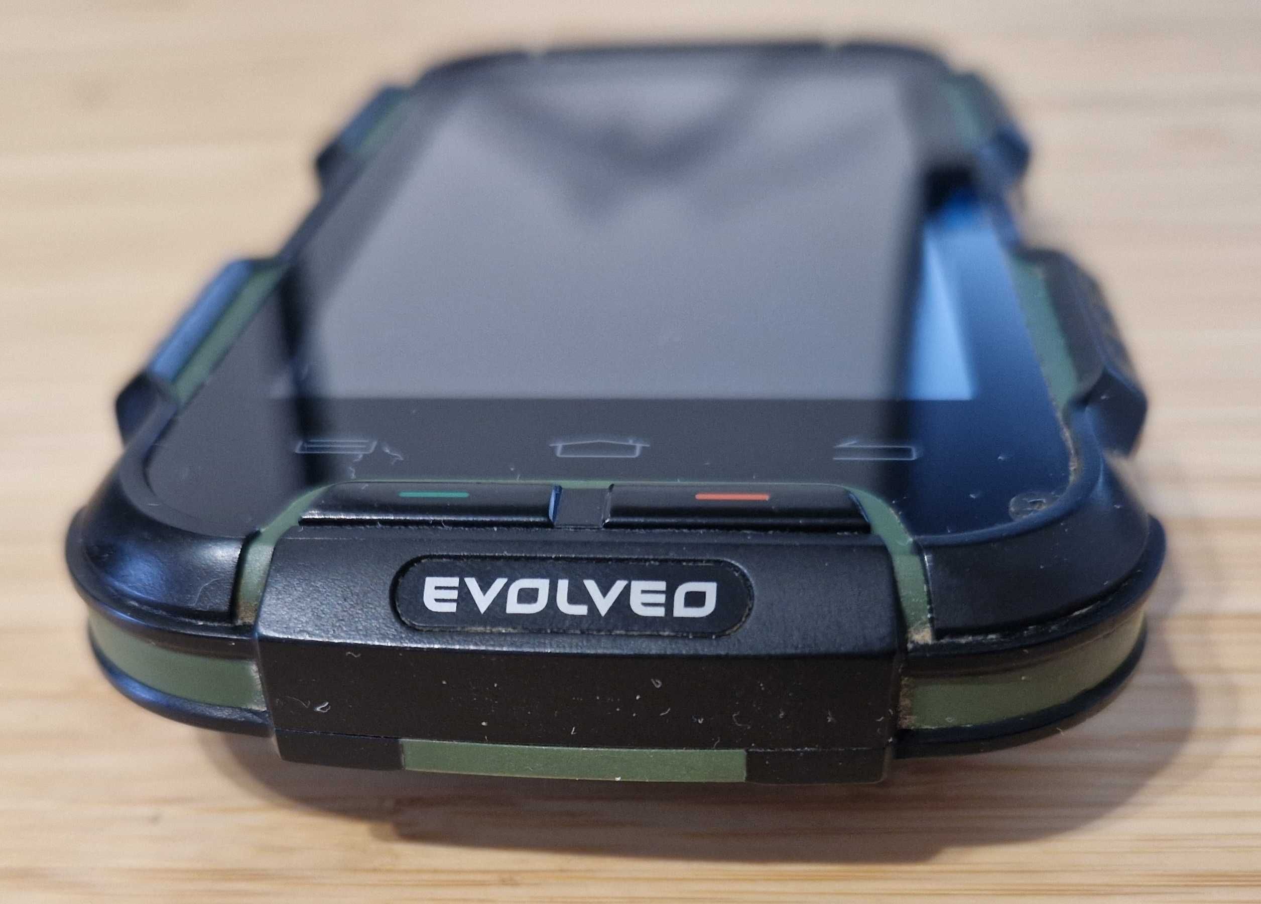 Pancerny i wodoszczelny EVOLVEO Strong Phone D2 IP67 Dual Sim 4500mAh