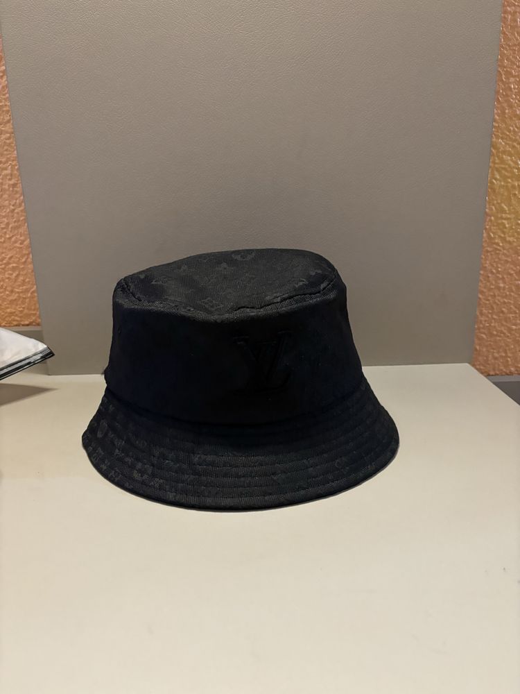 chapeu de pescador da louis vuitton