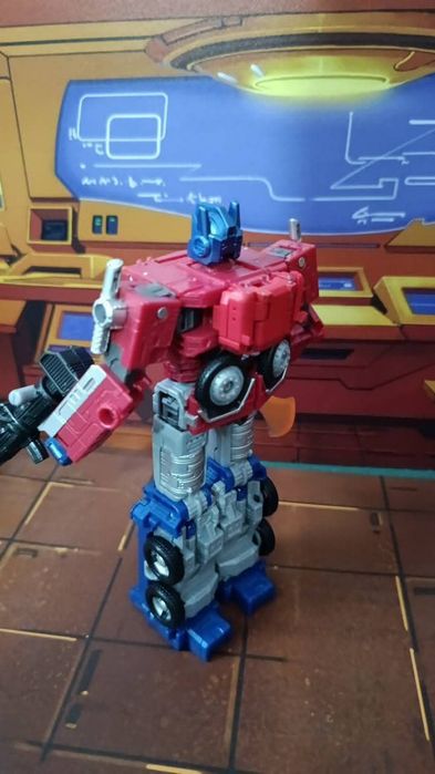 Earthirse Optimus Prime