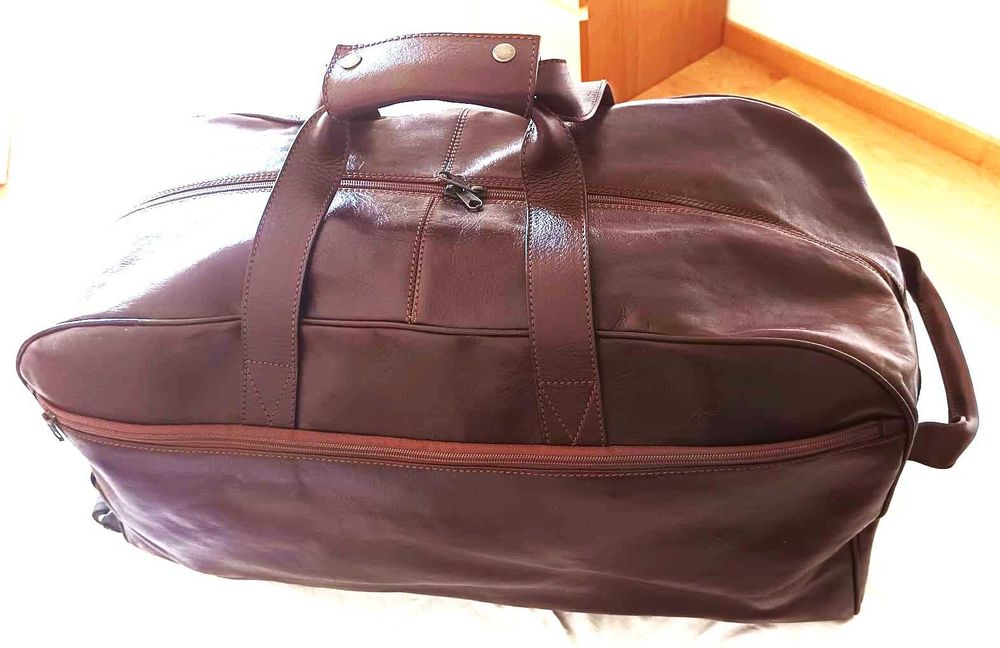 saco de viagem em pele