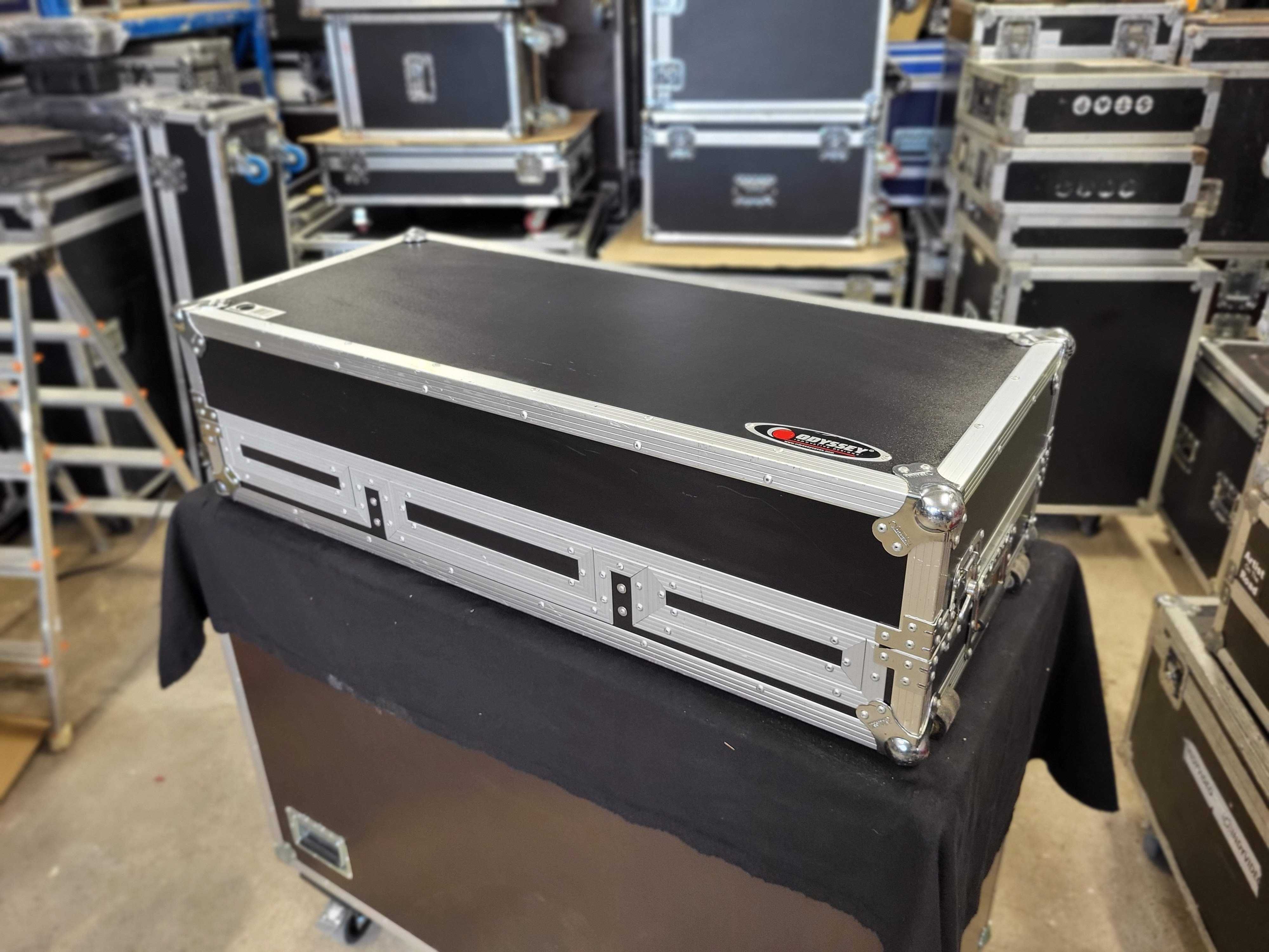 CASE na konsole DJ  Odyssey FZGS12CDJW  // FAKTURA