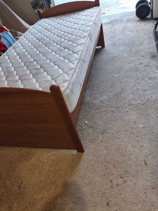 Cama extensível  com colchão