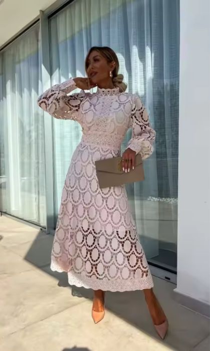 Платье нарядное гипюровое