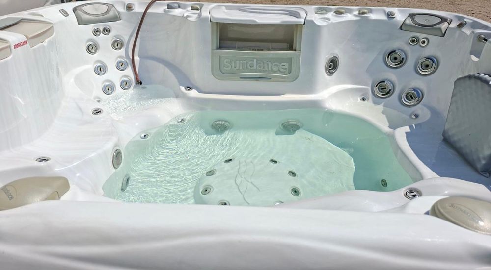 Jacuzzi sundance maxxus armstark 880
