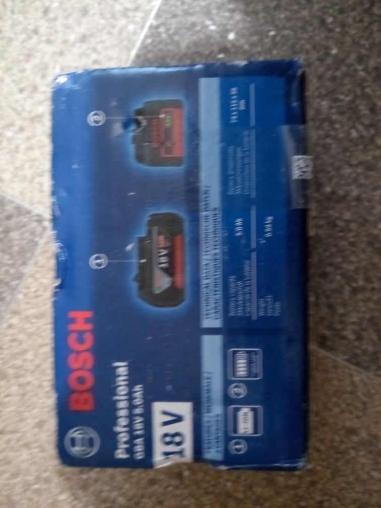 Akumulator Bosch 18 v 5.0 AMP share nowy oryginał