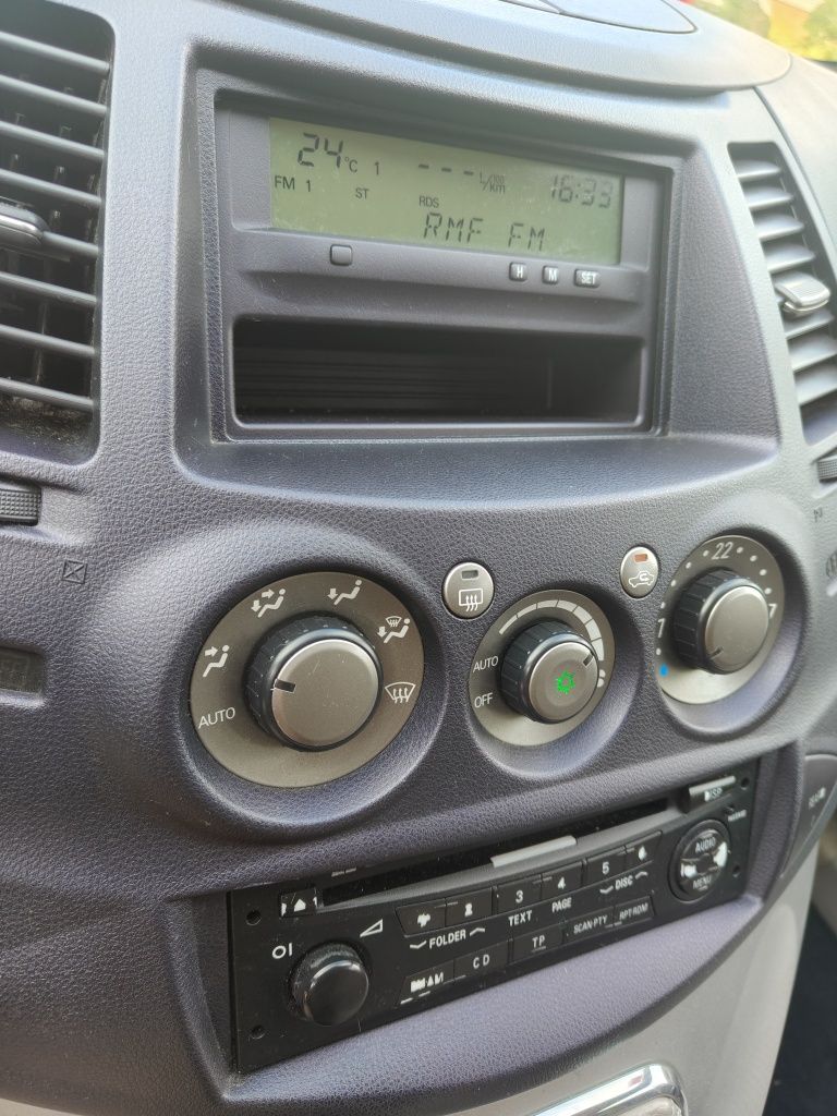 Mitsubishi Grandis 2.4 Alu Clima Niezawodny 6 osób ZAREJESTROWANY