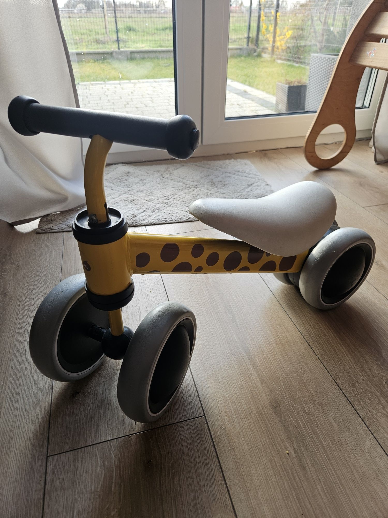 Mini rowerek biegowy