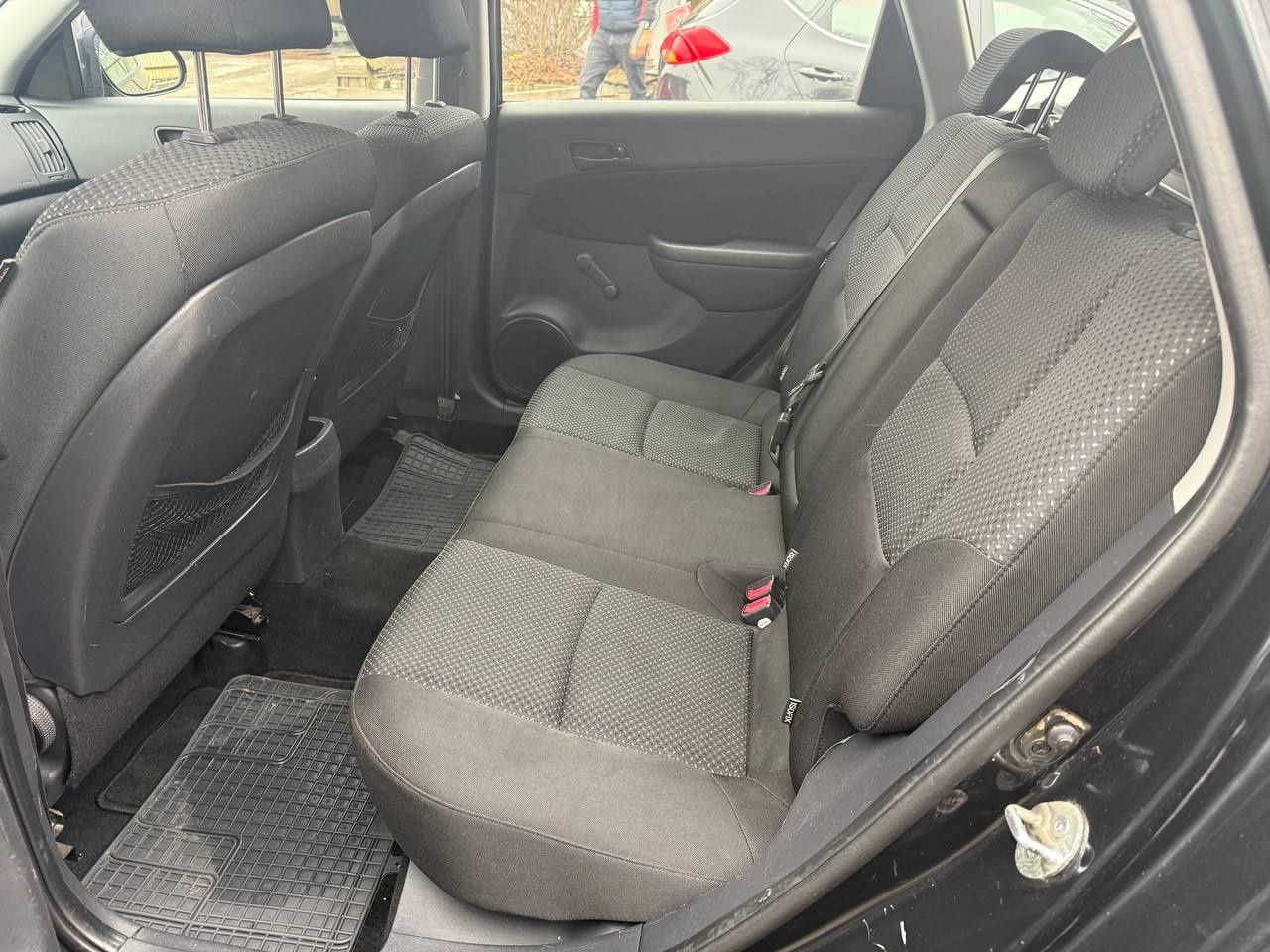Hyundai i30 1.6 crdi 90