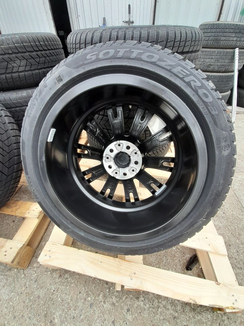 Koła zimowe BMW 3 G20 G21 4 G22 G23 2 G42  225/45/18  mpakiet