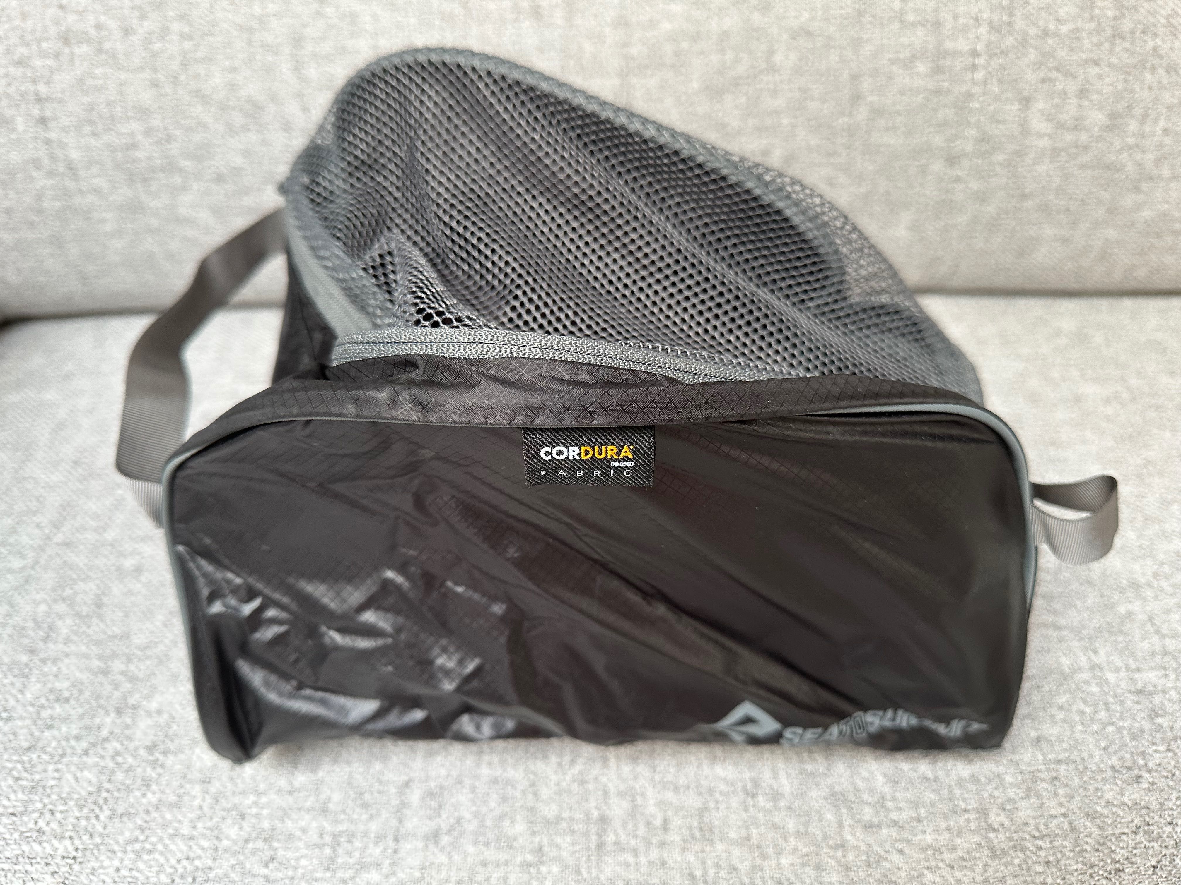 Sea to Summit Podróżna lekka torba podróżna Cell duża czarna 12L
