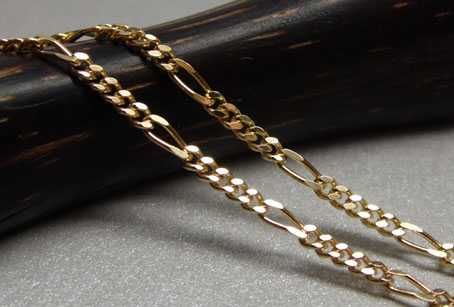 Złoty łańcuszek figaro 51 cm. 1,45 mm.