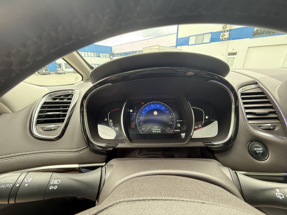 Renault Espace Initiale Paris 7s