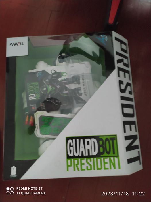 Робот  інтерактивний, .стріляючий