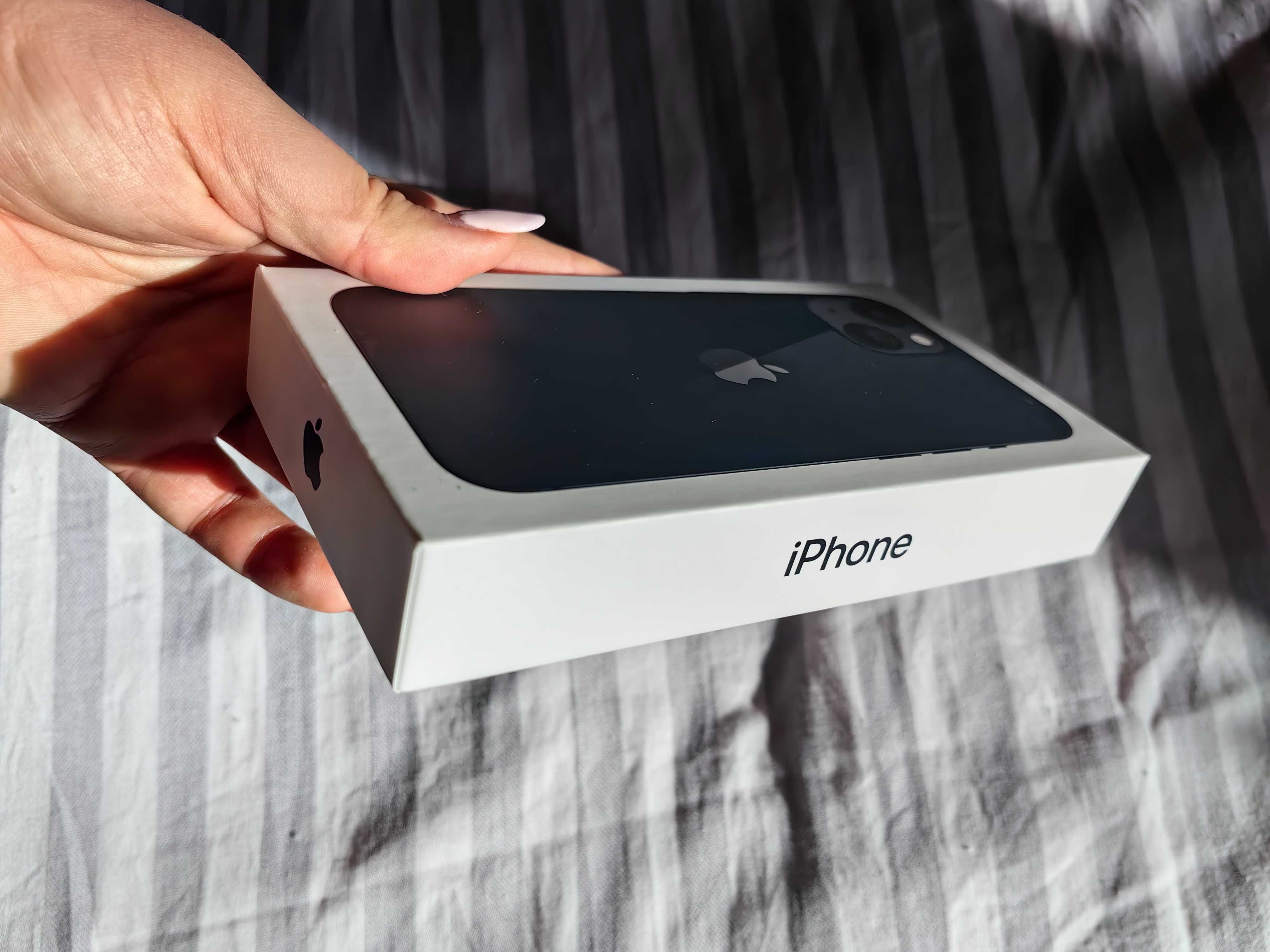 IPhone 13 na gwarancji  stan igła I Phone 13tka