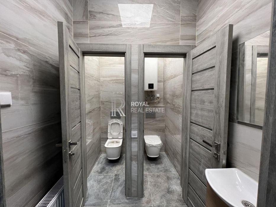 Оренда ОСЗ Офіс 814 м.кв вул. Івана Франка 26 ФАСАД Центр Парковка