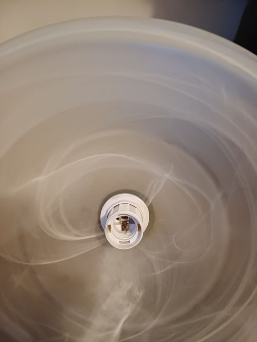 Lampa wisząca mleczny klosz