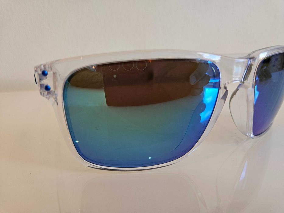 Óculos de Sol Polarizados Oakley Holbrook XL 9417 com estojo.