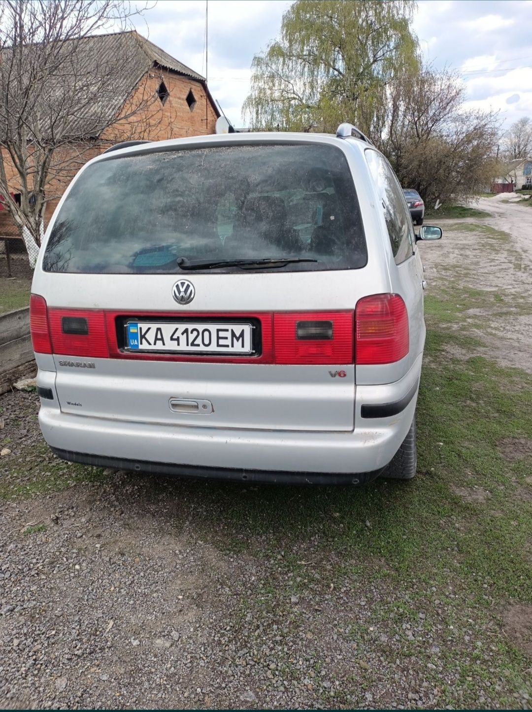 Срочно! Продам Volkswagen Sharan V6 2.8 + торг