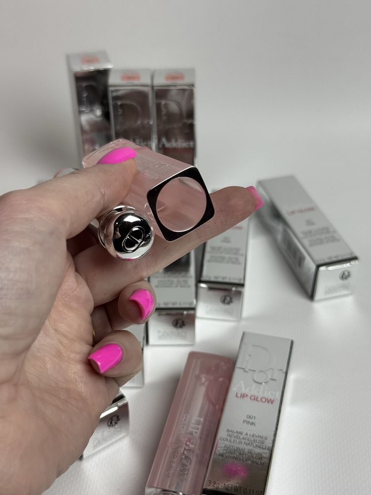 Бальзам для губ DIOR Dior Addict Lip Glow 001 Pink
