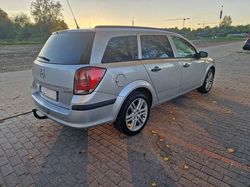 Opel Astra 1,7 cdti kombi bez dpf i dwumasy