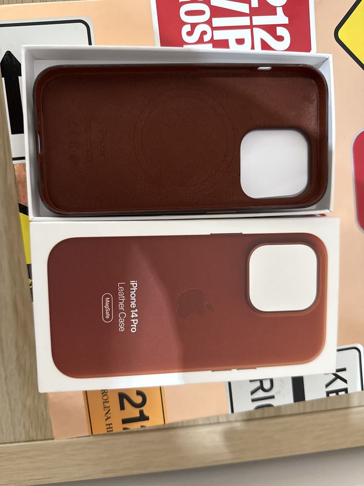 Capa pele original Apple para iPhone 14 pro