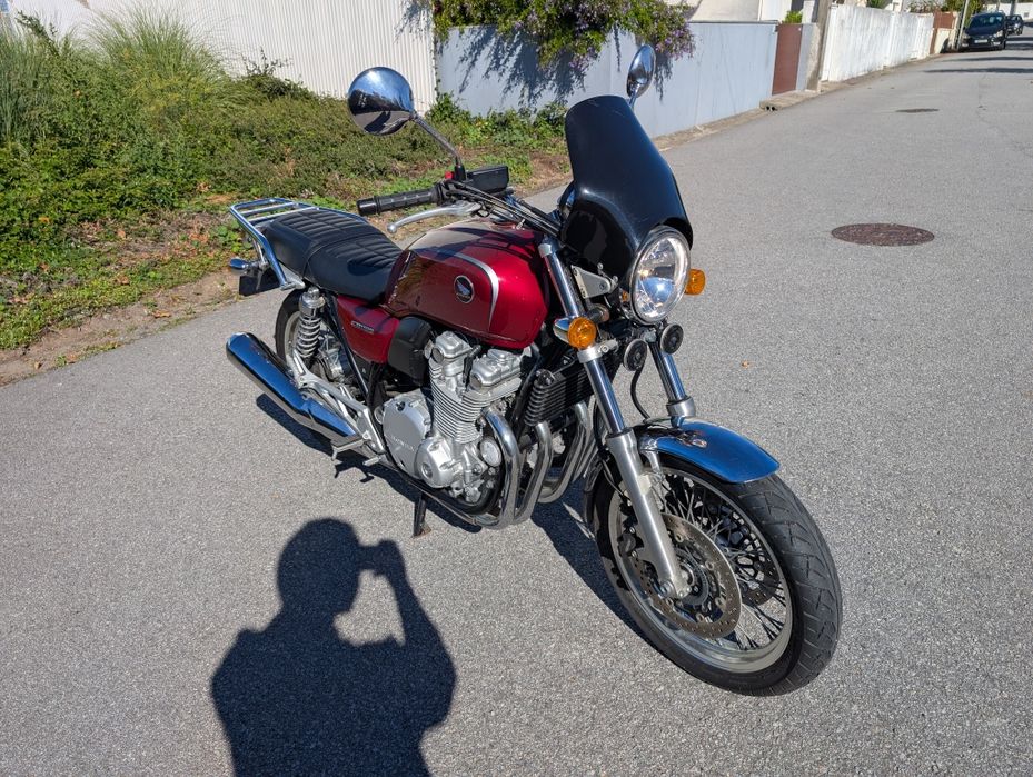 moto honda CB 1100