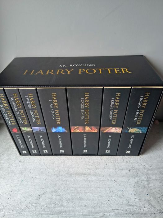 Komplet książek Harry Potter Czarne wydanie 1-7 J.K Rowling  miękka