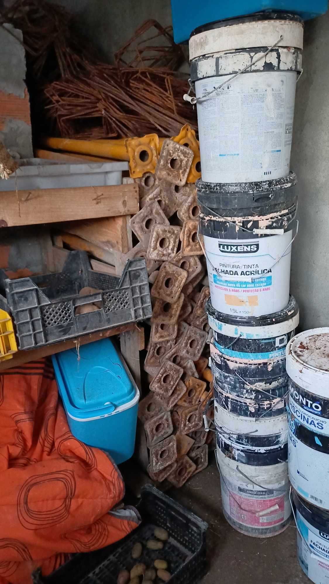 60 Pilares Metálicos para Construção