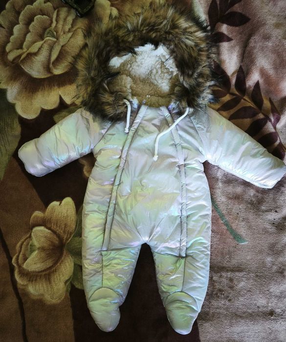 Нові дитячі зимові комбінезончики і курточки! Дуже дешево!